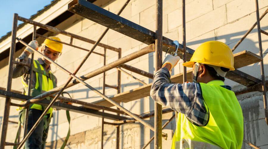 Professional fairlawn roofing services in Valliant, OK